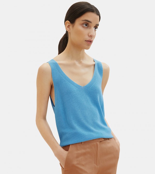 V-Neck Knitted Top
