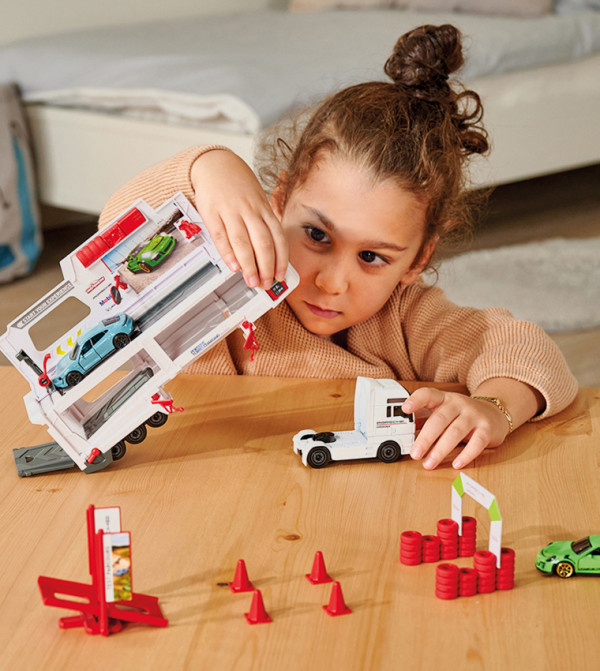 Majorette Porsche Motorsport Yarış Römork Seti (3'lü Araç Seti) - Lisanslı Metal