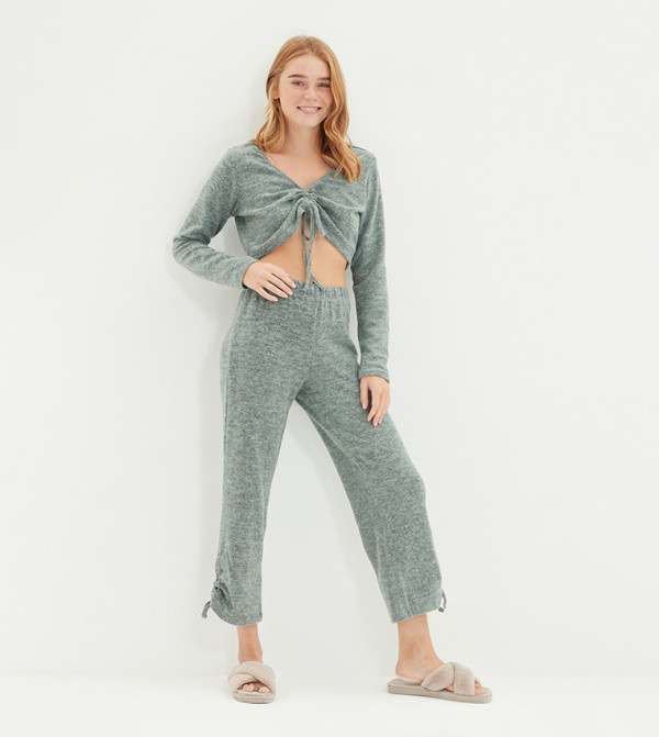 Buy Trendyol Shirred Detailed Night Suit In Green | 6thStreet Kuwait