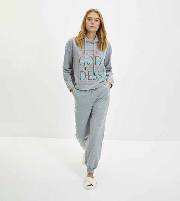 Buy Trendyol Printed Night Suit In Grey | 6thStreet Qatar