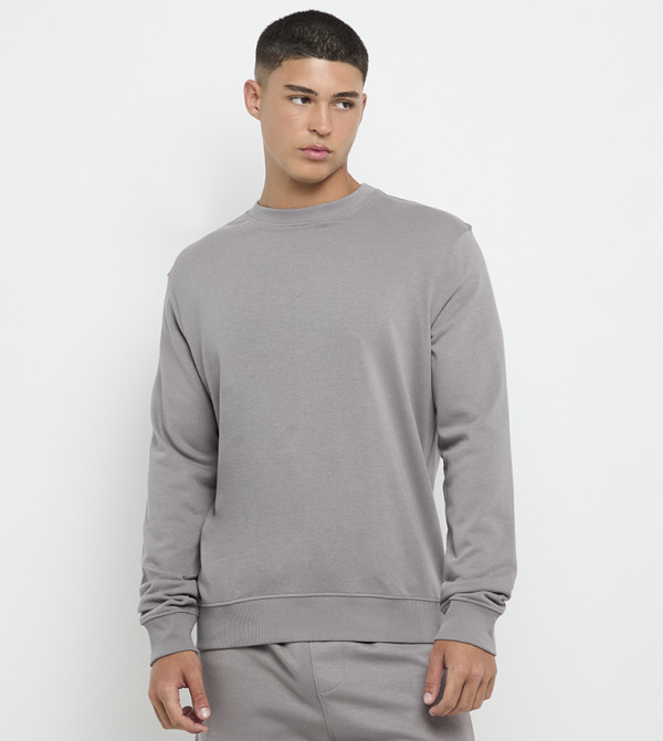 Solid Crew Neck Sweatshirt