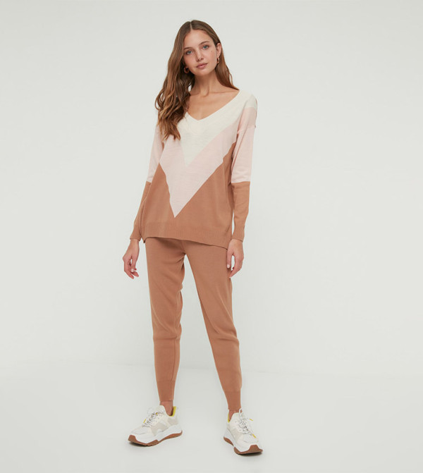 Neutral Colorblocked Set Buy Trendyol Colorblocked Co Ords Set In Brown | 6thStreet Saudi Arabia
