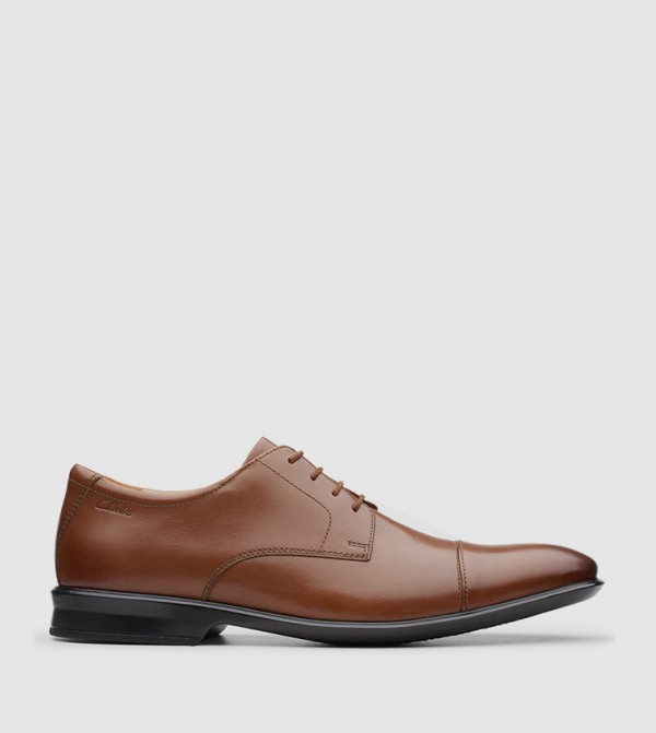 Shop Clarks Online Buy Collections On 6thStreet