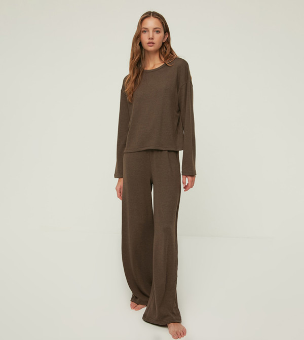 Buy Trendyol Basic Night Suit In Brown | 6thStreet Qatar