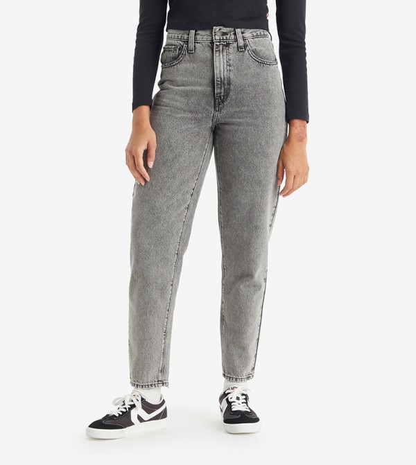 Washed Mom Fit Jeans