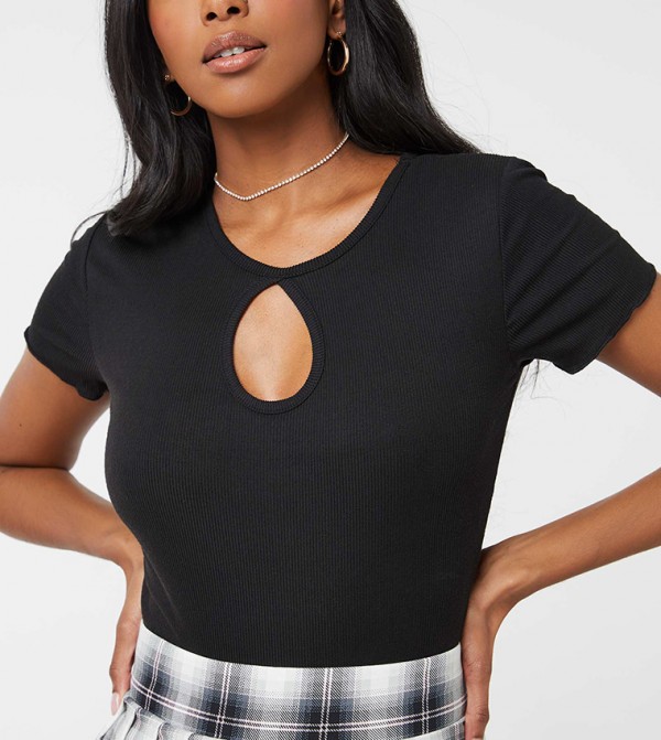 Lettuce-Edge Crop Top