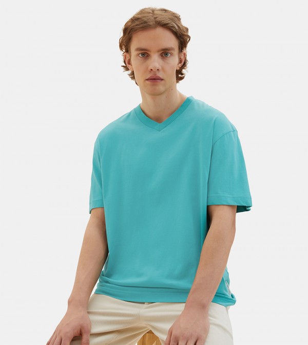 Solid V-Neck Relaxed Fit T-Shirt