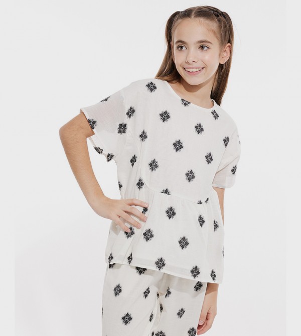 Patterned Top with Crew Neck and Short Sleeves