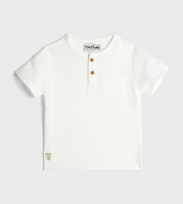 Pocket Detail T-Shirt with Henley Neck and Short Sleeves