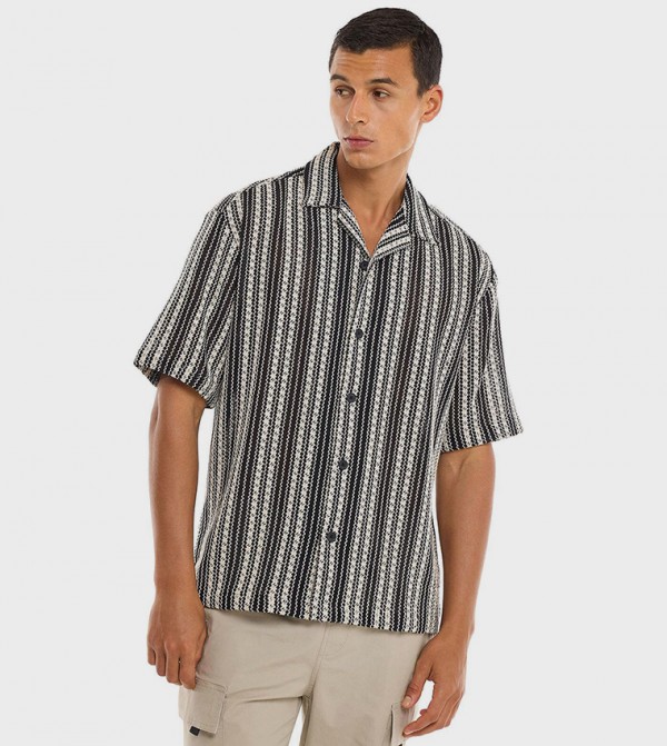 Patterned Shirt with Revere Collar and Short Sleeves
