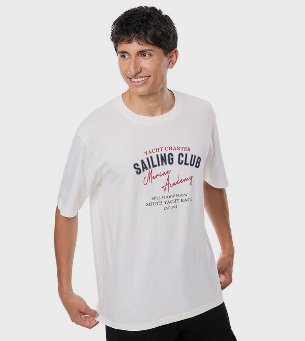 Typography Print T-Shirt with Crew Neck and Short Sleeves