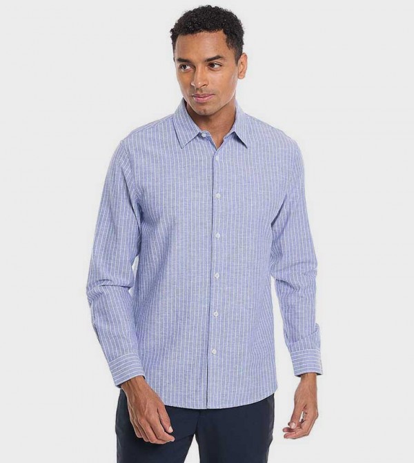Textured Shirt With Stand Collar and Long Sleeves