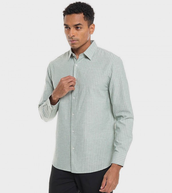 Textured Shirt With Stand Collar and Long Sleeves