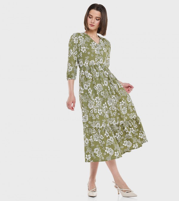Floral Printed Midi Dress with V-Neck and 3/4 Sleeves