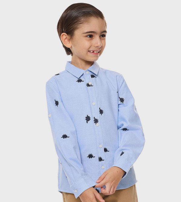 قميص مطرز بياقة كلاسيكية وأكمام طويلة