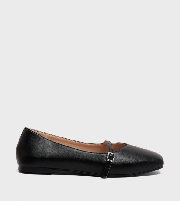 Buckle Detail Ballet Flats