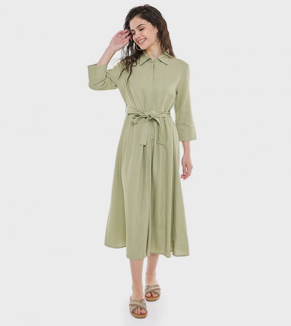 Belted Shirt Dress with Classic Collar and Long Sleeves