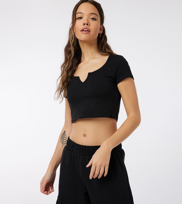 Basic Notch Collar Crop T-Shirt