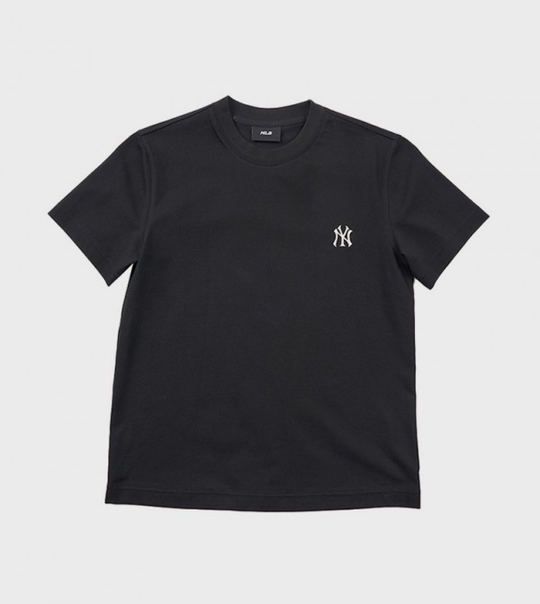 Logo Detail Short Sleeves T-Shirt