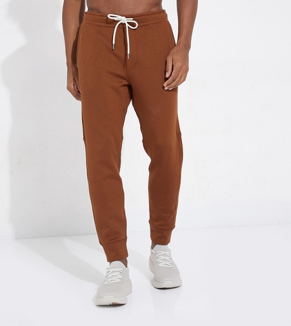 Brown MAN Jogger Chino Pants 2793270 | DeFacto