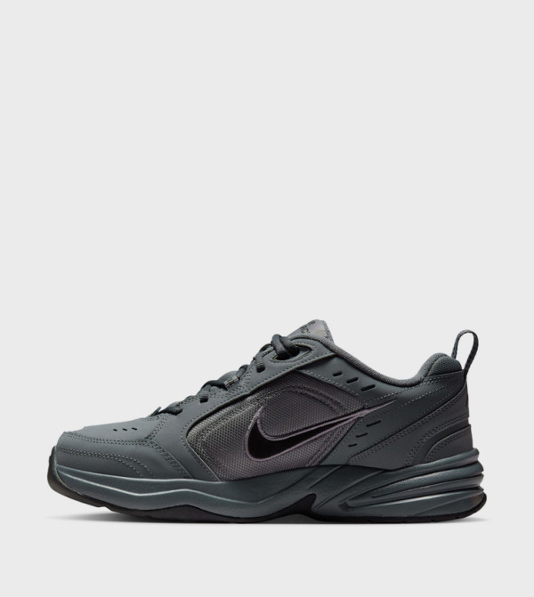 nike monarch 4e black