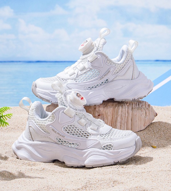 Round Toe Mesh Low Top Sneakers