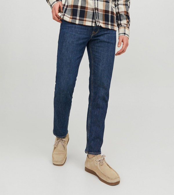 Mid Rise Straight Fit Jeans