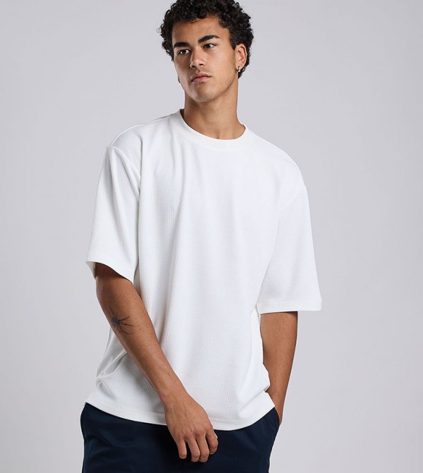 Textured T-Shirt with Crew Neck and Short Sleeves