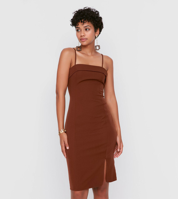 Solecito Open Slit Dress-Brown