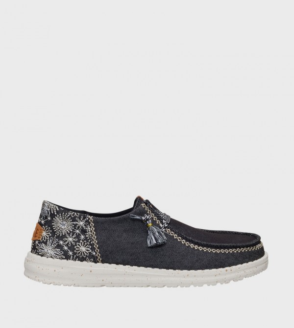 WENDY Funk Embroidered Slip-On Shoes