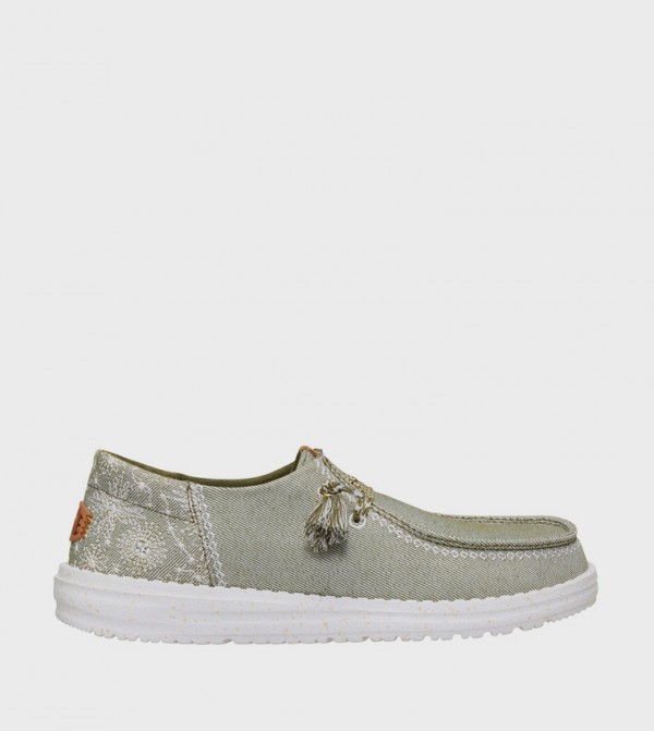WENDY Funk Embroidered Slip-On Shoes