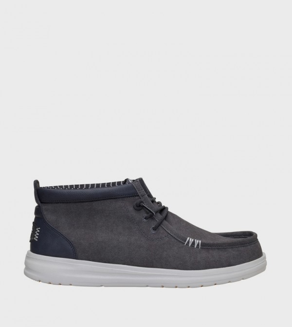 WALLY Classic Mid Top Slip-On Shoes
