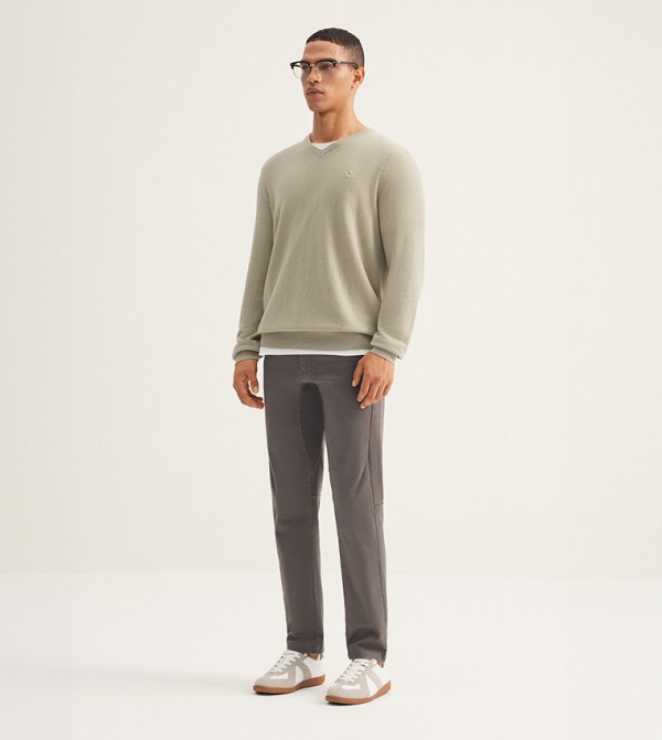 ARYAN Slim Fit Trousers