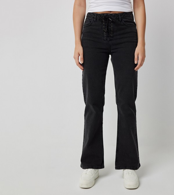 بنطال جينز بخصر عالي