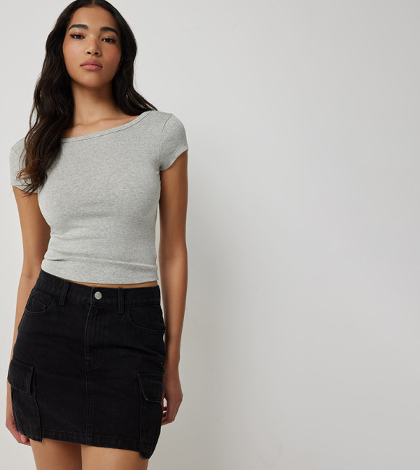 Ribbed Short Sleeves Top