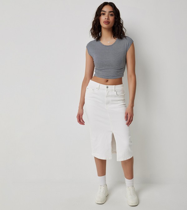 تنورة دنيم سادة بخصر عالي 