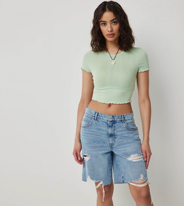 Ribbed Scalloped Detail Crop Top