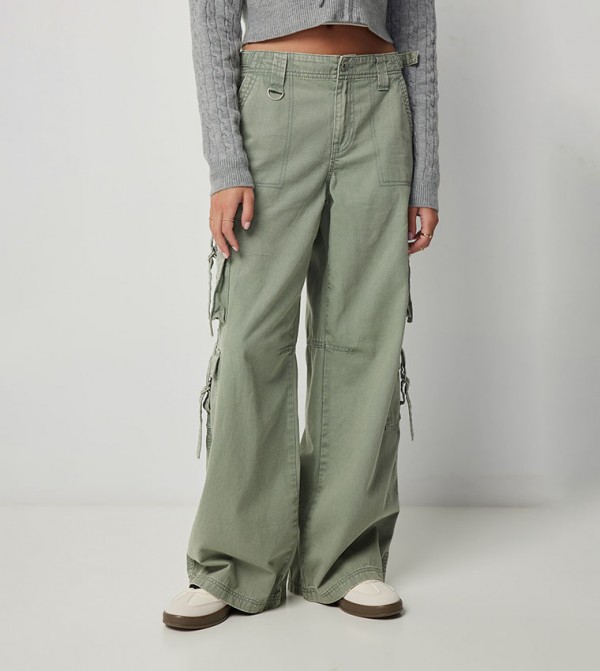 Solid Low Rise Cargo Pants