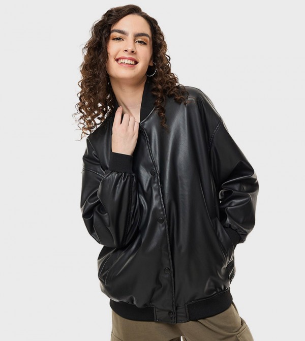 Buy Trendyol Fringed Crop Blazer In Black | 6thStreet UAE