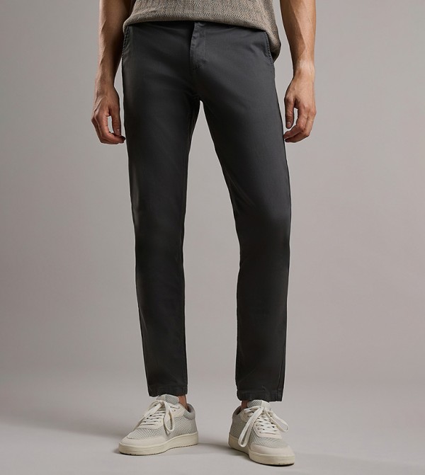 Solid Chinos with Button Closure
