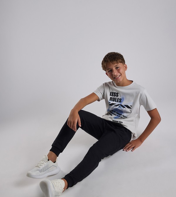 Graphic Print T-Shirt with Crew Neck and Short Sleeves