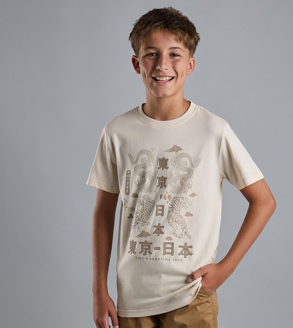 Graphic Print T-Shirt with Crew Neck and Short Sleeves