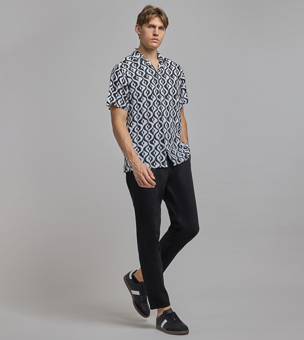 Patterned Shirt with Revere Collar and Short Sleeves