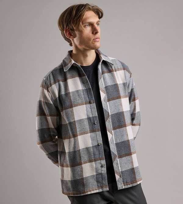 Checked Shirt with Classic Collar and Long Sleeves