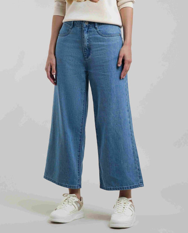 Washed Wide Jeans with Button Closure