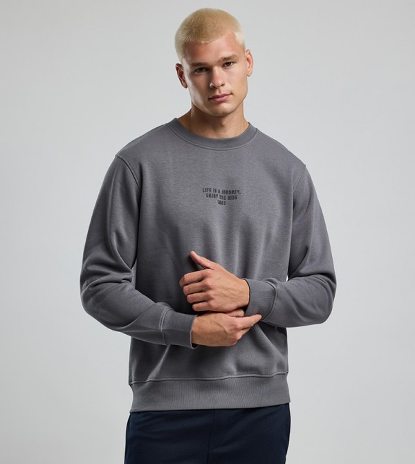Typography Print Sweatshirt with Crew Neck and Long Sleeves