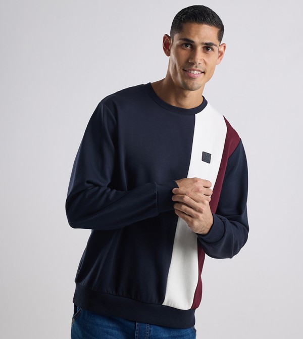 Color Block Sweatshirt with Crew Neck and Long Sleeves