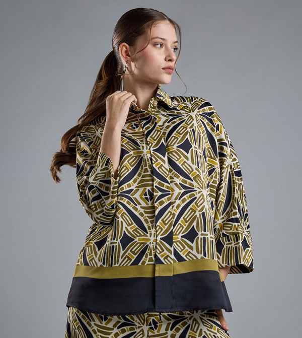 Patterned Shirt with Classic Collar and 3/4 Sleeves