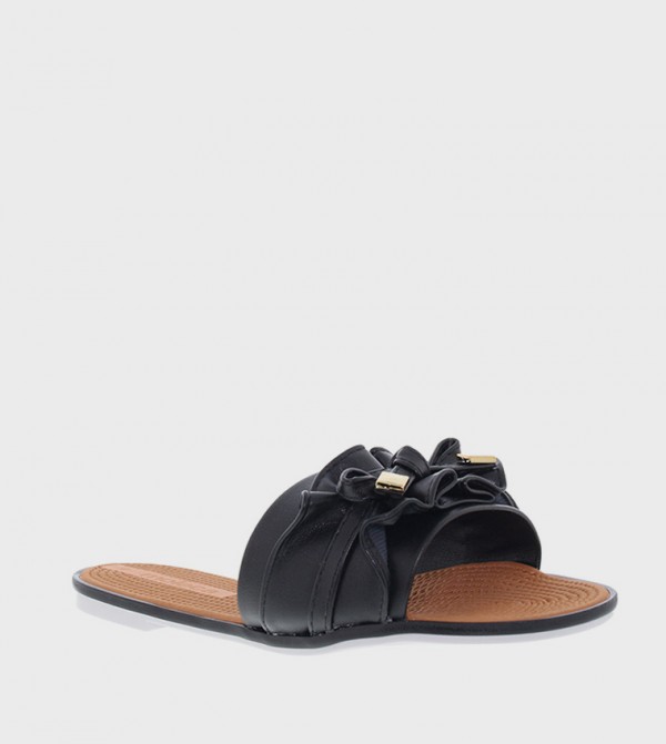 CHELSEA Appliqued Flat Sandals