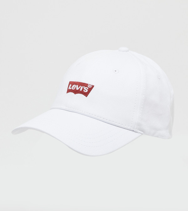 Buy Levi's Batwing Logo Baseball Cap In White | 6thStreet Oman